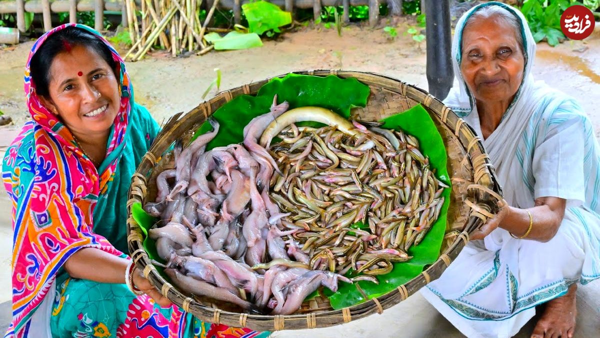 ببینید؛ غذای روستایی در هند؛ پخت خورشت کاری با ماهی های ریز