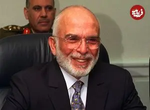 عکس| سفر در زمان؛ «ملک حسین، پادشاه اردن» در کنار یک هلیکوپتر در امان؛ سال 1351
