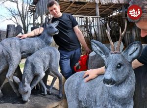 ببنیید| فرآیند ساخت مجسمه های چوبی گوزن در اندازه واقعی با اره برقی