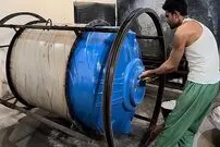 ببینید| فرآیند دیدنی تولید تانکرهای آب پلاستیکی در پاکستان