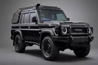 تصاویر؛ لندکروزر با لباس لاکچری وارد میدان شد