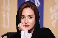 (عکس) گلاره عباسی به همراه پدر و مادرش در مراسم اکران فیلم آخرش