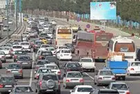 آخرین وضعیت ترافیک و انسداد جاده‌های کشور/ترافیک نیمه‌سنگین در محورهای ورودی تهران