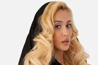 عکس| سفر زمان؛ «جول فرشاد» بازیگر هالیوود در دوران دبستان؛ اوایل دهه 80