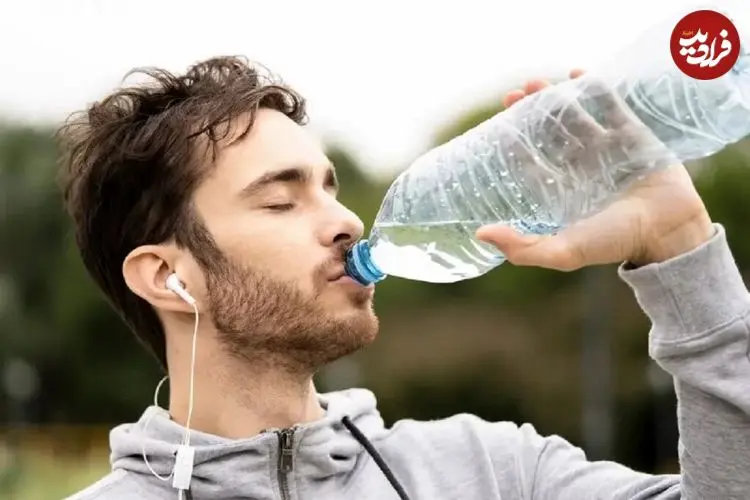 نوشیدن بیش از حد آب چه عوارضی برای بدن دارد؟