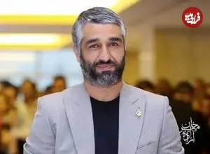 عکس| سفر زمان؛ چهرۀ عجیب «پژمان جمشیدی» در کنار بیژن بنفشه‌خواه در یک تئاتر
