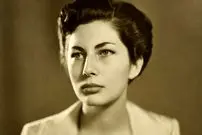 عکس| سفر در زمان؛ «ثریا اسفندیاری» در جشن تولدش، چند ماه قبل مرگ؛ سال 80