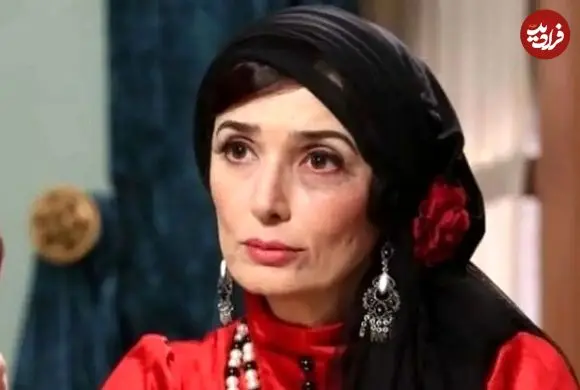 عکس| سفر زمان؛ «آتنه فقیه‌نصیری» 29 ساله در کنار همسرش «فریبرز عرب نیا» در یک مراسم؛ سال 76