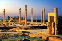 عکس؛ سفر در زمان؛ قدیمی‌ترین عکس از تخت‌جمشید؛ ۱۷۰ سال پیش
