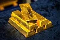 طلا از نقطه اوج، سقوط کرد/ خریداران طلا حتما بخوانند