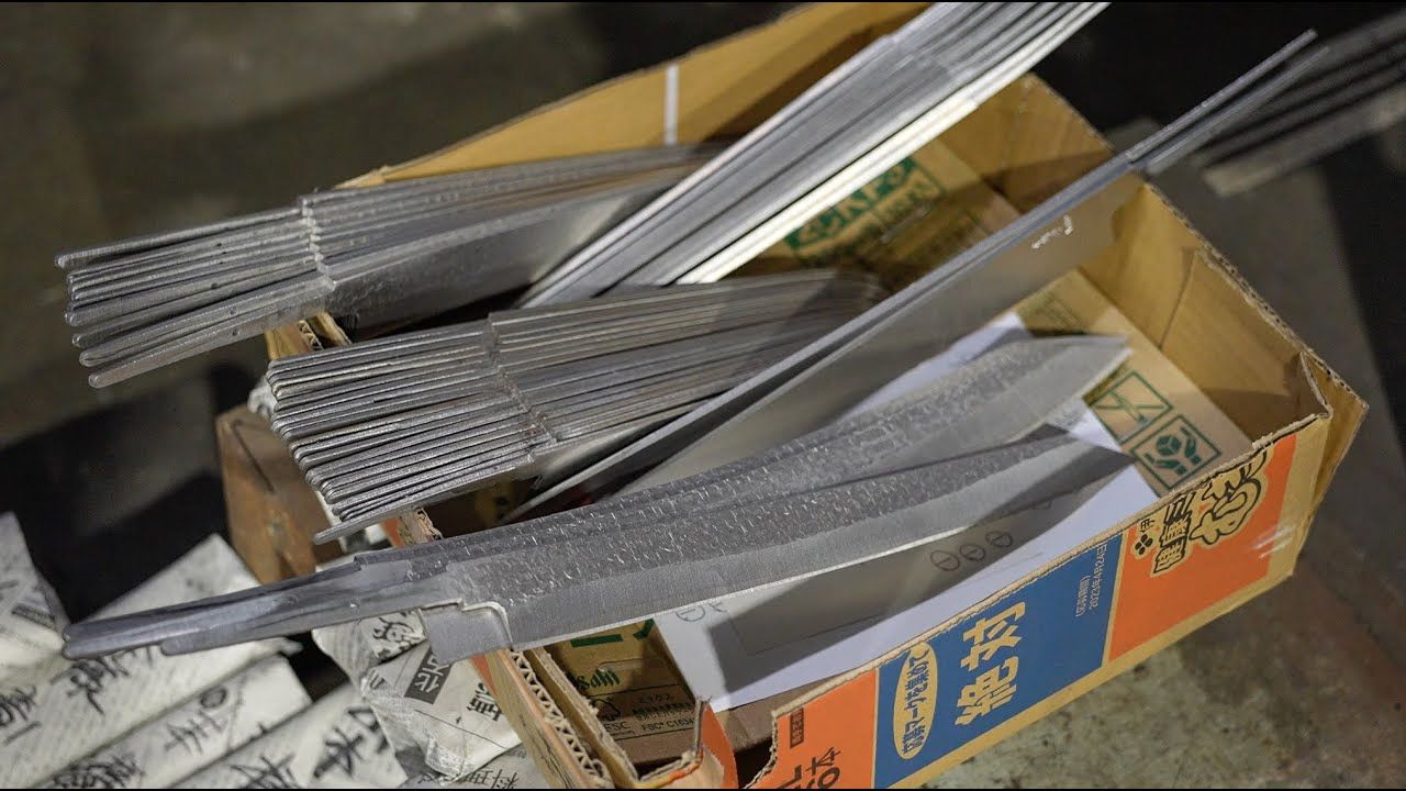 (ویدئو) مشهورترین و گران ترین چاقوهای ژاپنی چگونه ساخته می شوند؟