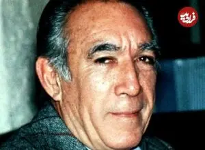 عکس| سفر در زمان؛ «آنتونی کوئین 45 سااله» در حال پریدن از روی نرده‌ زمین تنیس در ونیز؛ سال 1338