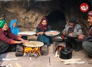 ببینید؛ غذای روستایی در افغانستان؛ پخت چپلی کباب در غار با مهمانان ها