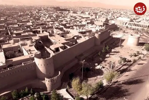 عکس| سفر به ایران قدیم؛ چشم‌اندازی از یک قلعه در نزدیکی شهر یزد؛ 115 سال قبل