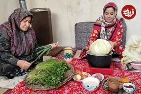 ببینید| غذای روستایی در ایران؛ پخت دلمه کلم در روستایی کوهستانی