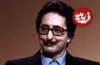 عکس؛ سفر در زمان؛ «ژست بنی صدر در پذیرایی خانه اش در تهران»؛ سال 58