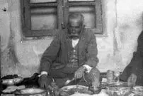 عکس| سفر در زمان؛ «حسن مستوفی‌الممالک»، نخست‌وزیر، و عده‌ای از رجال و نمایندگان