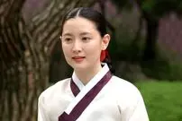 عکس| سفر زمان؛ عکس‌های تازۀ «یانگوم» 54 ساله با تیپ زمستانی