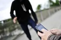 (ویدئو) دستگیری موبایل‌قاپ توسط مردم در ۱۰ ثانیه!