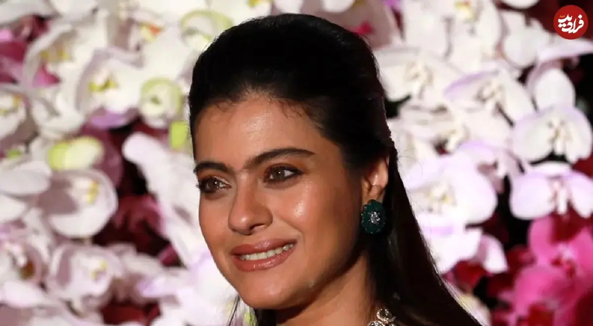 عکس| سفر در زمان؛ «کاجول ستاره بالیوود» در مراسم رونمایی از یک کتاب در بمبئی؛ سال 1389