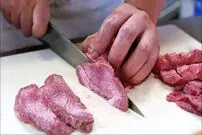 ببینید| غذای خیابانی در ژاپن؛ کباب زبان گاو در توکیو