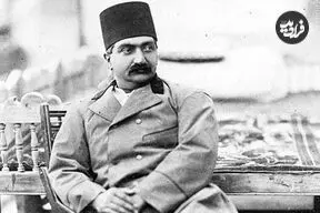 عکس| سفر زمان؛ ژست خاص پسر ناصرالدین شاه در کنار لاشۀ قوچ