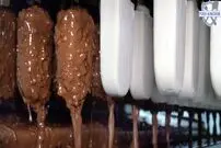 ببینید| بستنی مگنوم چگونه در کارخانه تولید می شود؟