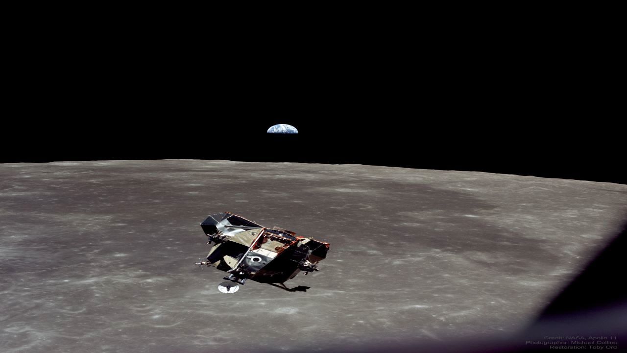 تصویر روز ناسا: عکس شگفت‌انگیز آپولو 17 از هلال زمین
