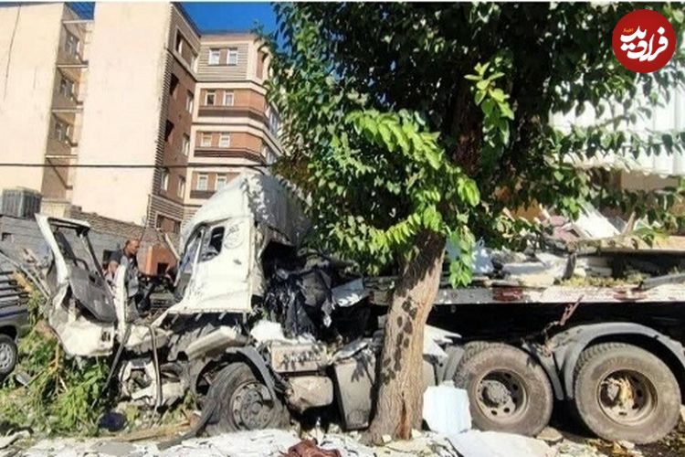 ببینید؛ حادثه در تهرانپارس؛ کامیون چندین خودروی سواری را در اتوبان باقری زیر گرفت!
