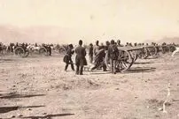 (عکس) سفر به عصر قاجار؛ «رزمایش نظامی میدان مشق تهران»؛ سال 1280