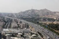 تردد روان در محورهای شمالی / بارش باران و مه‌گرفتگی در جاده‌های ۲۱ استان کشور