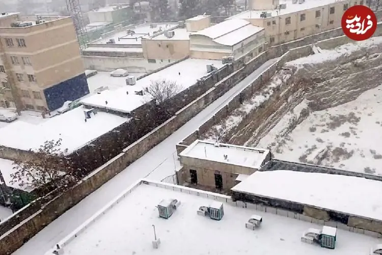 ببینید؛ بارش برف، شهروندان کرج را ذوق‌زده کرد