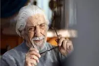 عکس| سفر زمان؛ «روح‌الله مفیدی» در 47 سالگی در کنار «ناصر ملک مطیعی و شورانگیز»