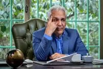 عکس| سفر در زمان؛ «مهران مدیری» در حال گریم بازیگران یک تئاتر؛ اواخر دهه 60
