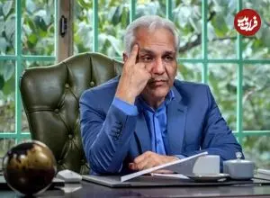 عکس| سفر در زمان؛ «مهران مدیری» در حال گریم بازیگران یک تئاتر؛ اواخر دهه 60
