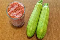 ببینید| طرز تهیه یک خوراک جدید با کدو سبز و گوشت چرخ کرده
