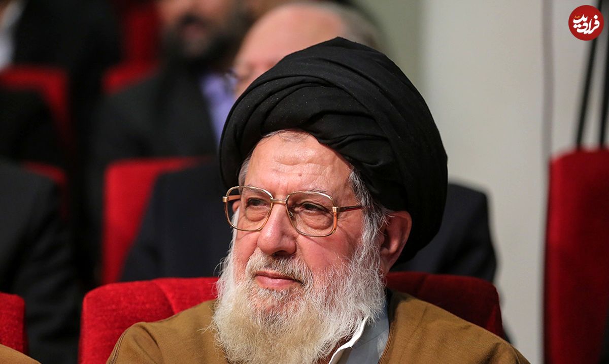 عکس؛ سفر در زمان؛ «رهبر انقلاب، ابراهیم رئیسی و سیدمحمد خامنه ای» در یک مراسم عزاداری؛ سال 98