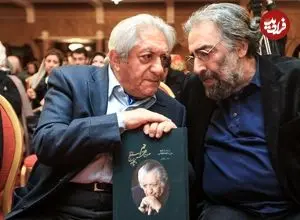 عکس| سفر زمان؛ «عزت‌الله انتظامی» سوار بر دوش «علی نصیریان» در یک تئاتر؛ سال 1353