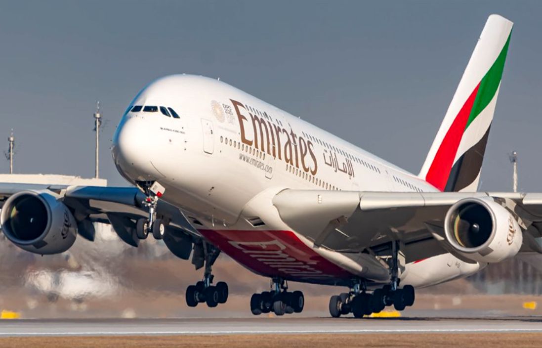 (ویدئو) تیک آف تماشایی ایرباس A380 با خلبان زن اماراتی از نمای درون کابین