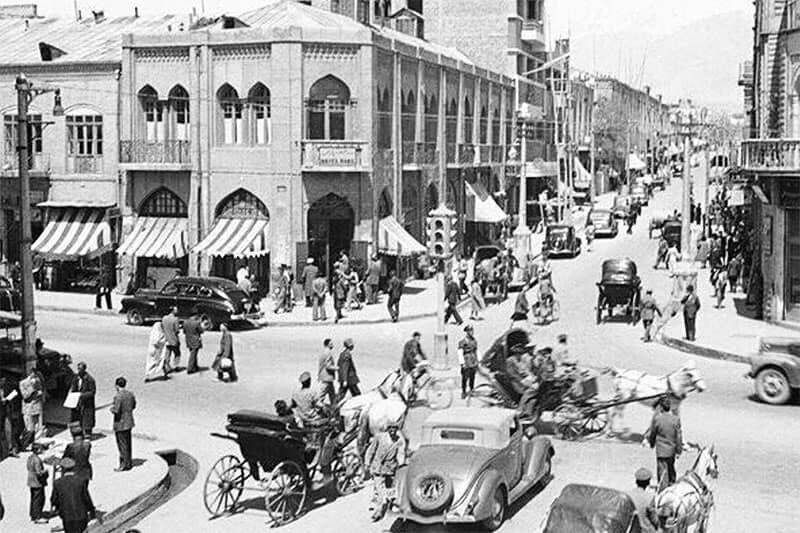 (تصاویر) سفر به تهران قدیم؛ شلاق‌زدن خلاف‌کاران در خیابان‌های تهران دردسر شد
