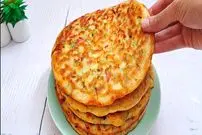 ببینید| طرز تهیه یک غذای جدید با تخم مرغ  و آرد