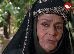 عکس| سفر در زمان؛ «ژاله علو» در 91 سالگی و در خانه اش؛ سال 1397