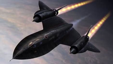 عکسی قدیمی مربوط به تولید جنگنده رادارگریز SR-71 بلک برد در پام دیل کالیفرنیا