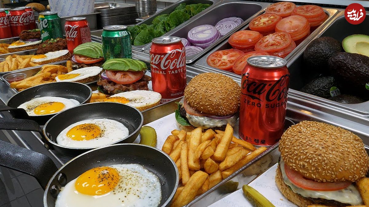 ببینید؛ غذای خیابانی در کره؛ پخت چیز برگر و آوو کادو برگر در سئول