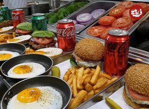 ببینید؛ غذای خیابانی در کره؛ پخت چیز برگر و آوو کادو برگر در سئول 