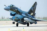 جنگنده‌های چینی J-10C در پایگاه هوایی شیراز به ایران تحویل داده شدند