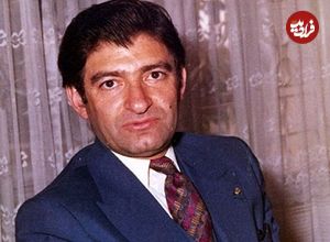سفر در زمان؛ یادداشتهای علم، پنجشنبه ۱۹ بهمن ۱۳۵۱: شهردار کیش، نوه صارم الدوله و پسر اعزاز نیک پی است