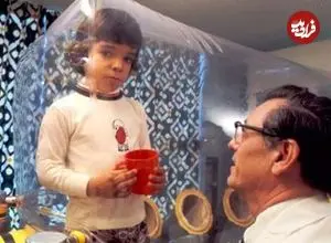 عکس| داستان تلخ زندگی و مرگ کودکی که کل عمرش را درون «حباب» گذراند