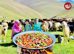 ببینید؛ غذای عشایری در افغانستان؛ پخت پیتزای مخلوط زغالی