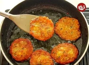 ببینید| طرز تهیه یک غذای ساده با سیب زمینی و قارچ